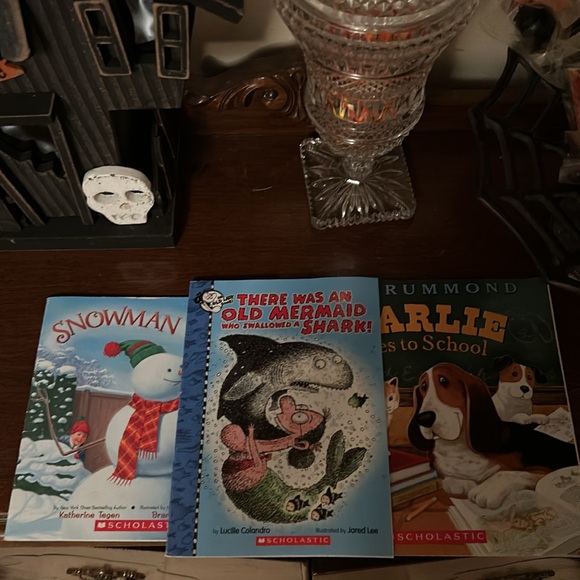 Bundle of 18 children’s books - Picture 2 of 13